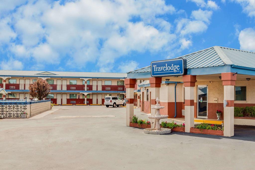 Travelodge By Wyndham Jackson I-40 Exit 82 Экстерьер фото