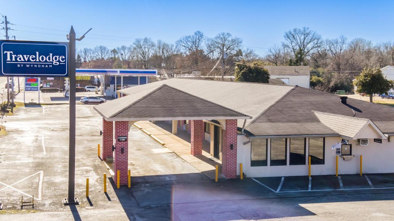 Travelodge By Wyndham Jackson I-40 Exit 82 Экстерьер фото