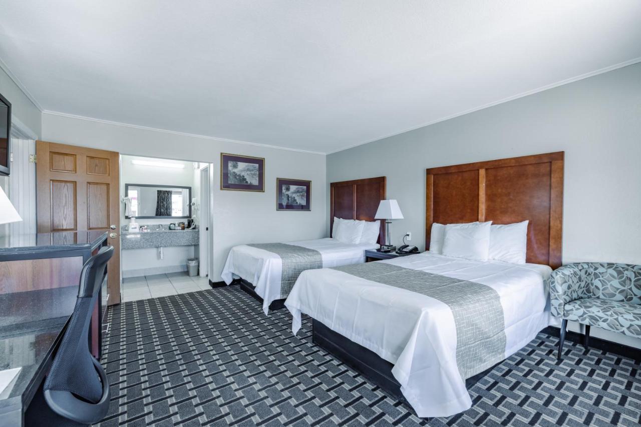 Travelodge By Wyndham Jackson I-40 Exit 82 Экстерьер фото