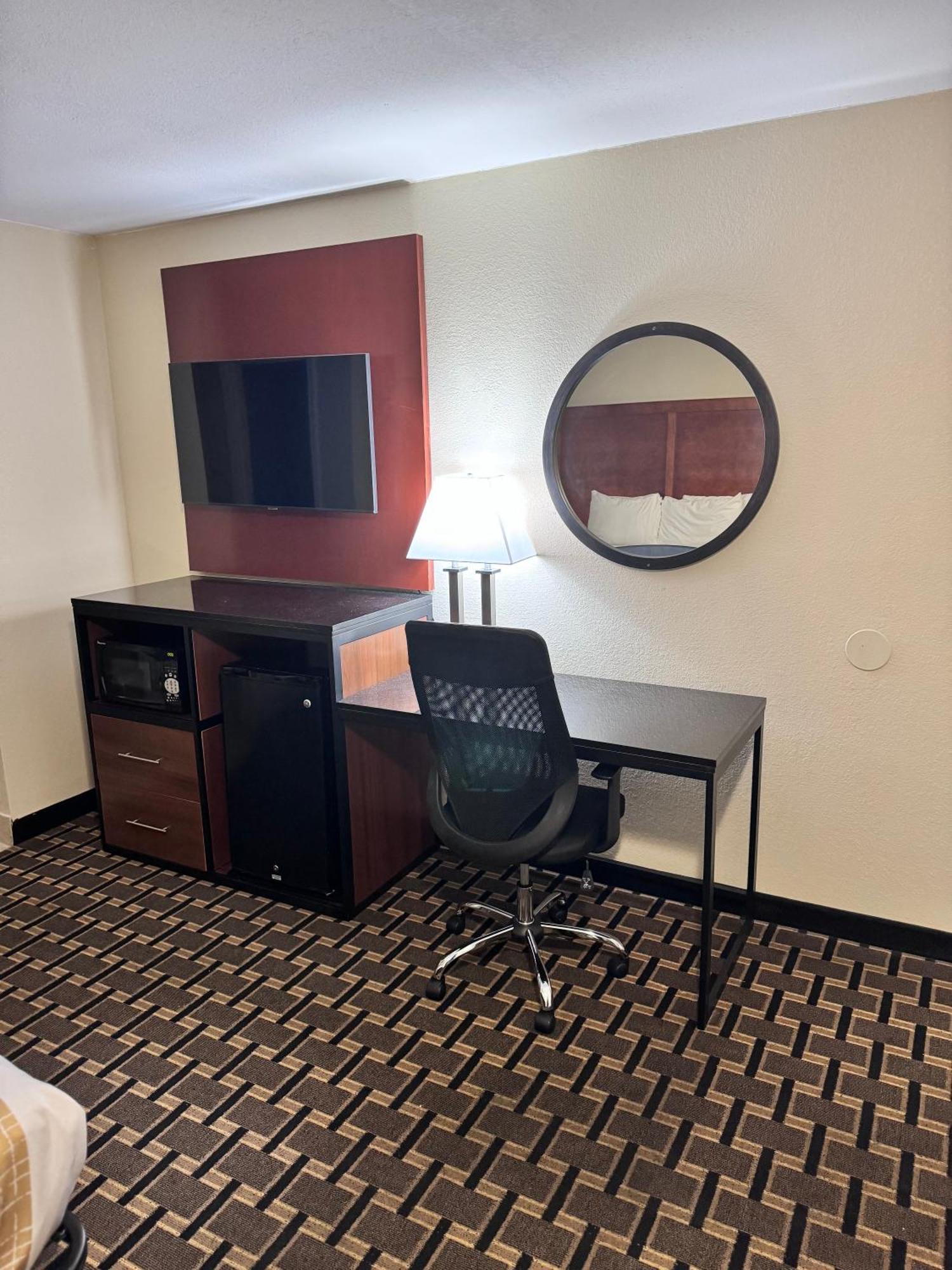 Travelodge By Wyndham Jackson I-40 Exit 82 Экстерьер фото