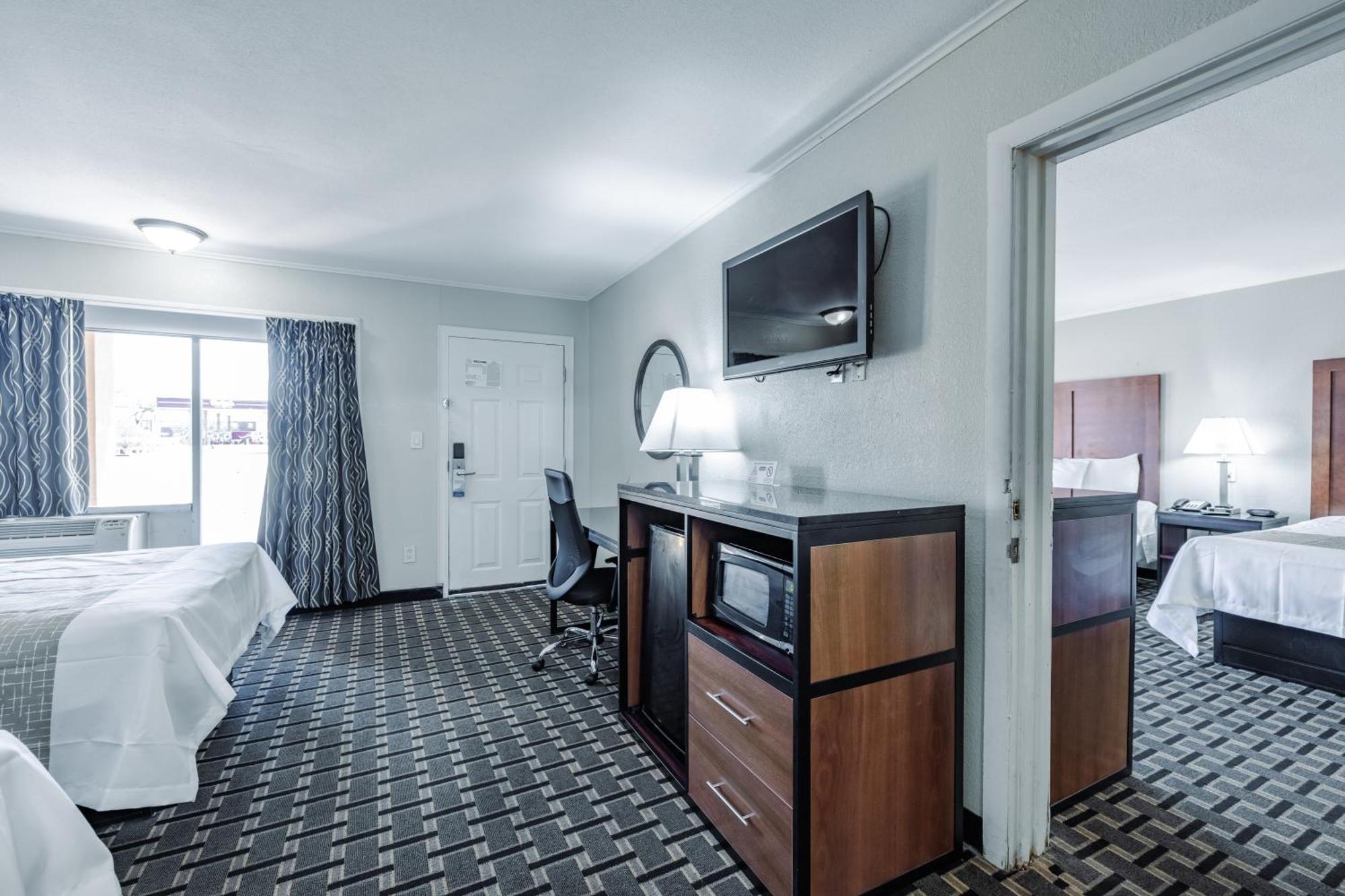 Travelodge By Wyndham Jackson I-40 Exit 82 Экстерьер фото